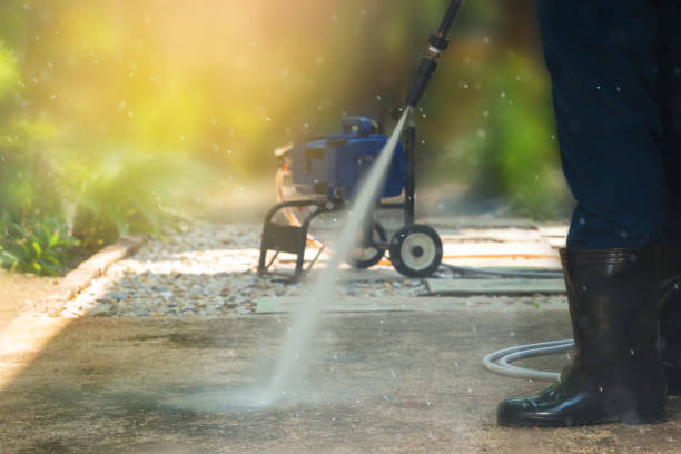 Best Parking Lot and Garage Cleaning  in Fountainebleau, FL